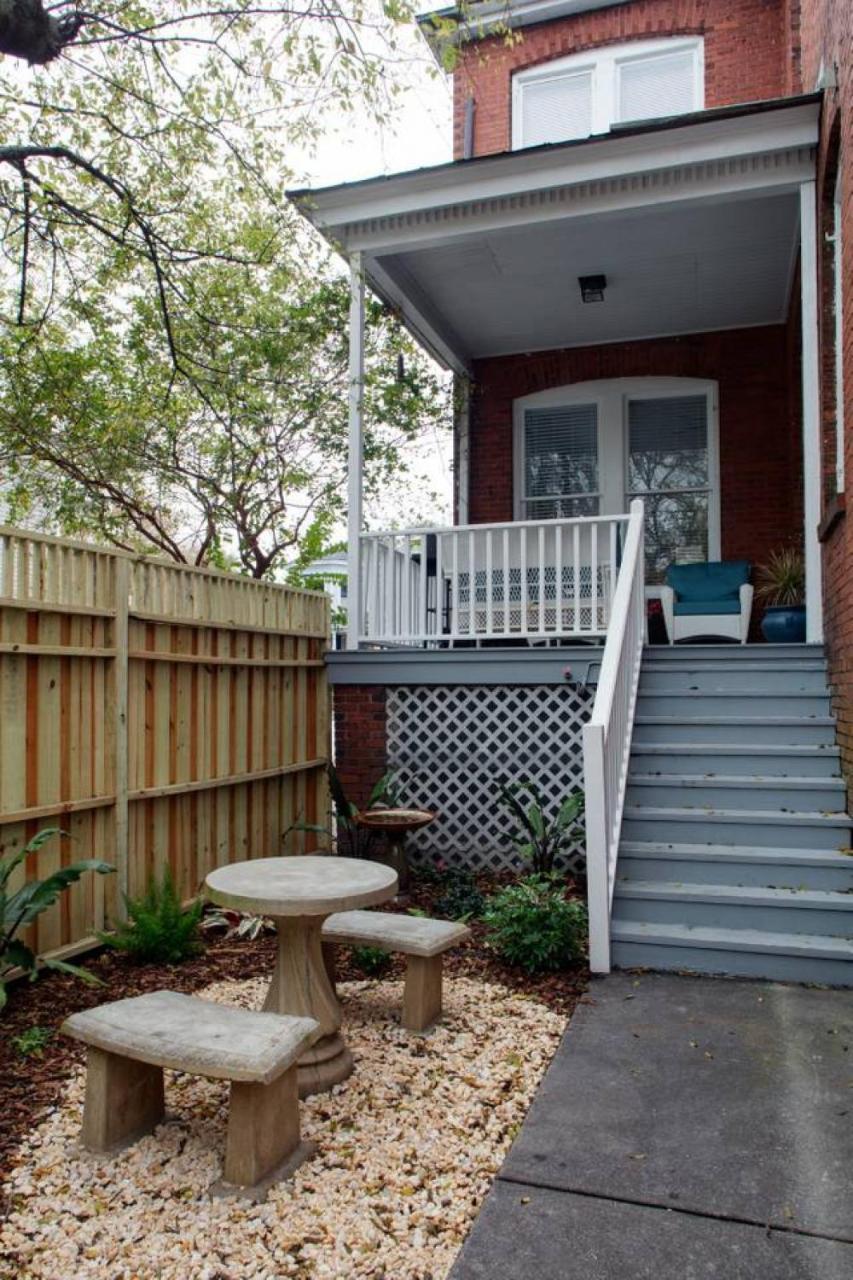 420Waldburg A - Modern Apt With Southern Charm Blocks From Forsyth Apartment Savannah Exterior photo