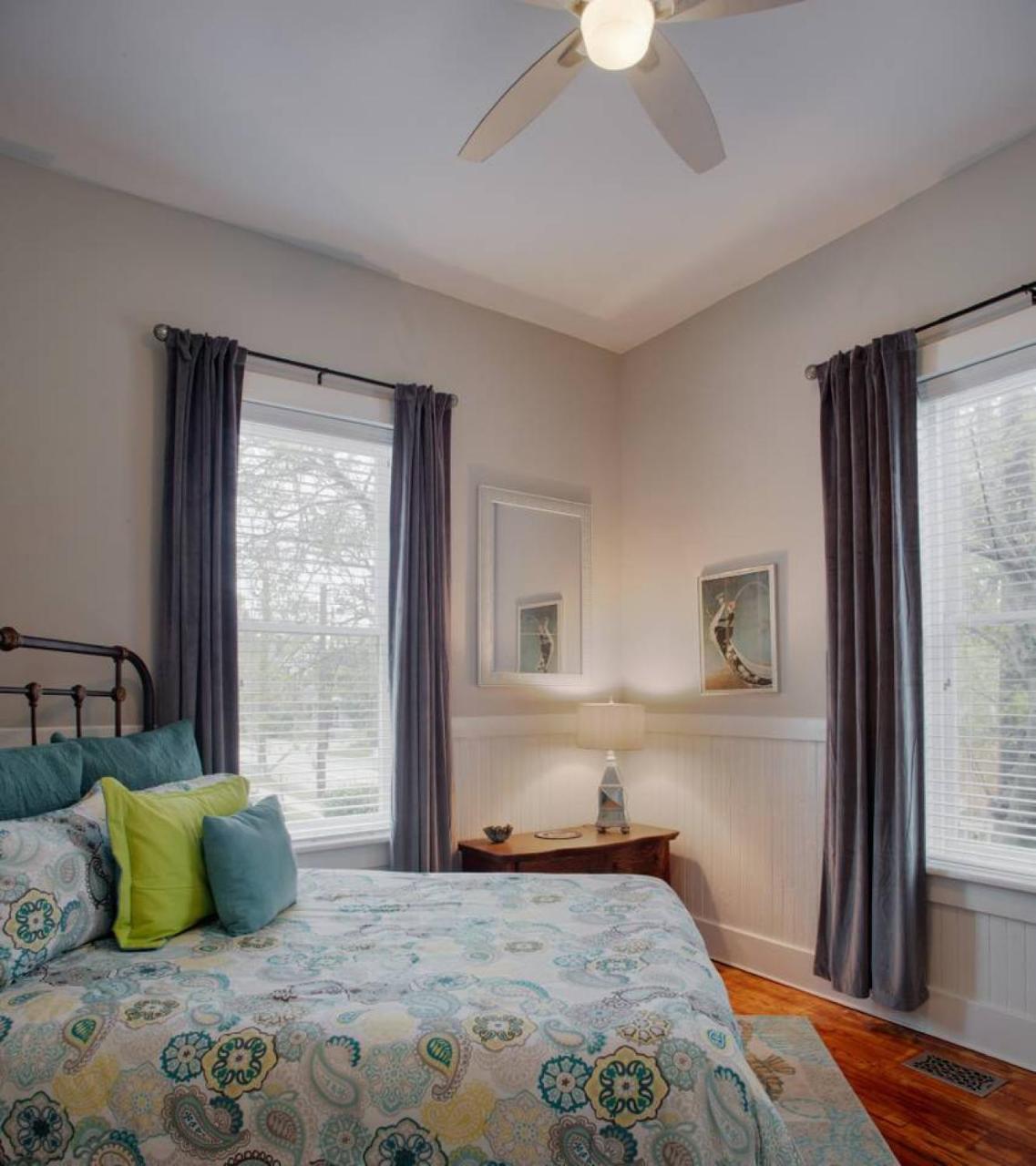 420Waldburg A - Modern Apt With Southern Charm Blocks From Forsyth Apartment Savannah Exterior photo